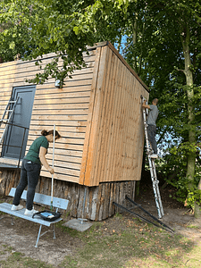 Arbeiten an den Tiny-Häusern